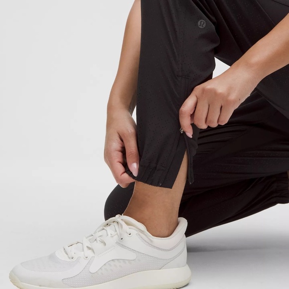lululemon athletica Pants - Lululemon Adapted State Perforated High-Rise Jogger - Size 6
